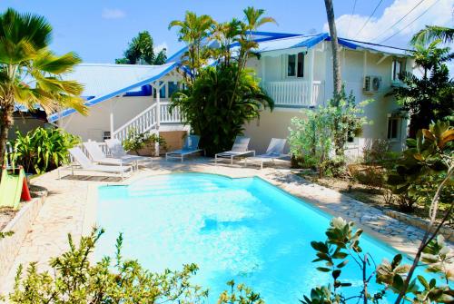 Villa Nirvana vue Mer piscine plage de Petit Havre a 200 metre - Location, gîte - Le Gosier