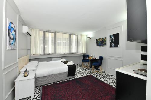 Taksim Studio Apartment 34