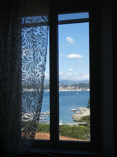  CA´ ARGENTINA Appartamento Vista MARE in 19123 La Spezia
