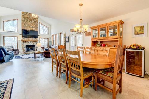 Stunning Maggie Valley Getaway with Decks, Fire Pit! in Maggie Valley, USA