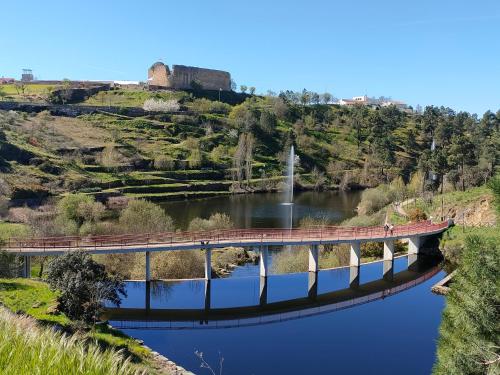 BUTEKO HOUSE AL in Miranda do Douro