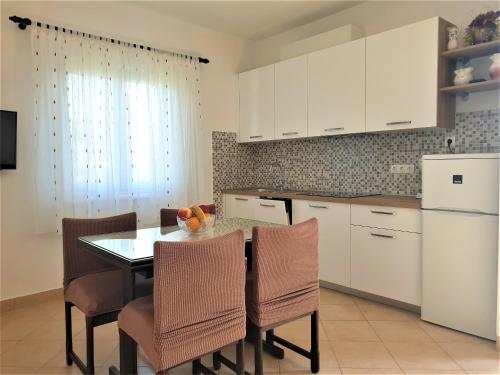 Two-Bedroom Apartment with Terrace and Sea View image 10