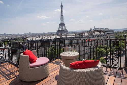 High Standing Apartment with Sauna and Jacuzzi eiffel tower