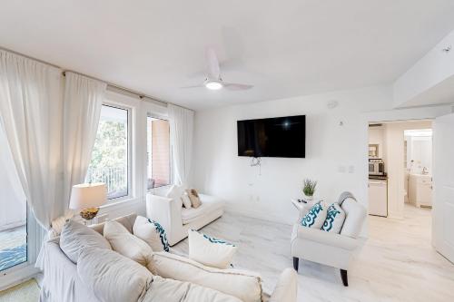Baytowne Wharf - Market Street Inn #338, Destin