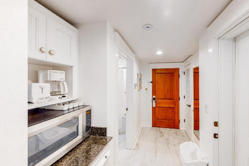 Baytowne Wharf - Market Street Inn #336