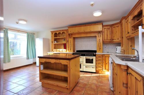 Portcaman House - image 5
