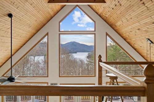 Dream Chaser Chalet at Nantahala Lake