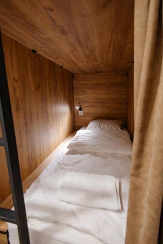 281 Hostel, Bishkek (photo 7)