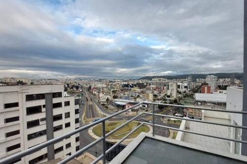 Erkély/terasz, Excelente apartamento, 2 hab. con vista única UIO (Excelente apartamento, 2 hab. con vista unica UIO) in Rumipamba
