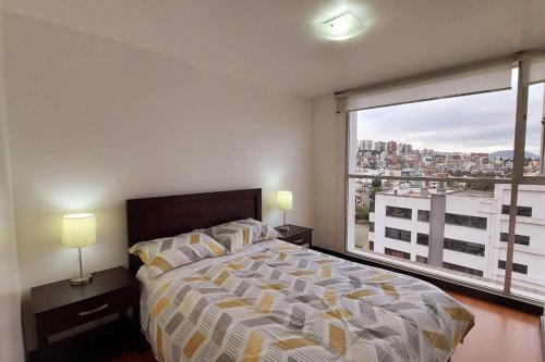 Excelente apartamento, 2 hab. con vista única UIO (Excelente apartamento, 2 hab. con vista unica UIO) in Rumipamba