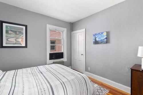 Modern 2 Bedroom in Downtown Providence.