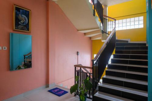 Floor plans, Sans Hotel Kumbang Yogyakarta by RedDoorz near Puskesmas Pembantu Nitikan