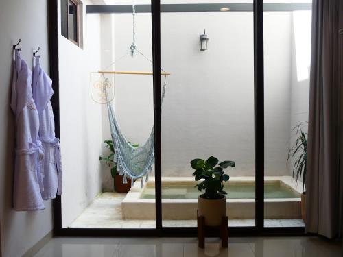Suite, junior, private pool