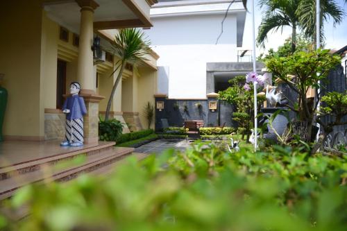 Roemah Canting Homestay photo 4