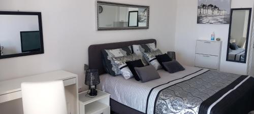 Deluxe King Studio room in Beautiful sea view 6 luxury studio Danijela