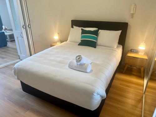 Stay at Hotel Steyne in Manly