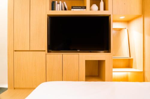 Y Collection by Unboundi Gyeongju