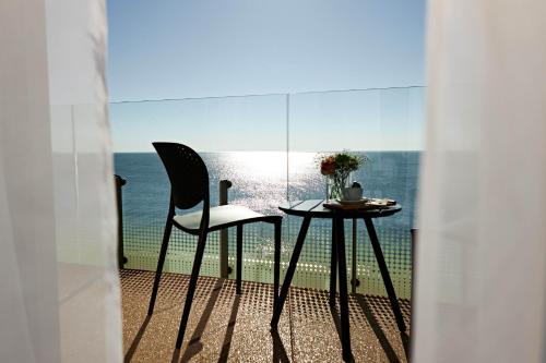 Premium Suite with Sea View and Kitchenette