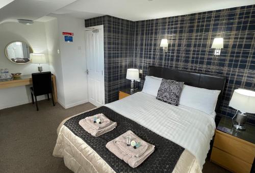 Windsor Park Promenade - image 8