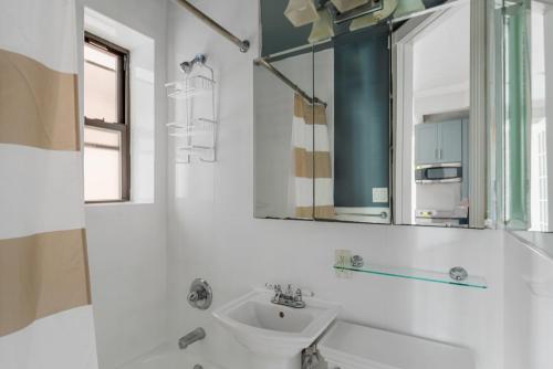 Murray Hill 2br w wd nr UN NYC-1053, New York (fotografie 10)