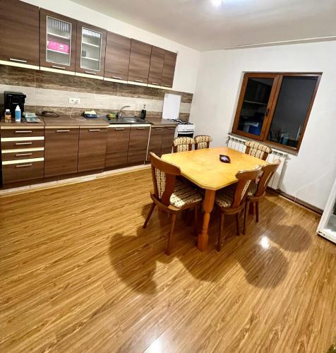 virtuve, Casa Rus in Leordina