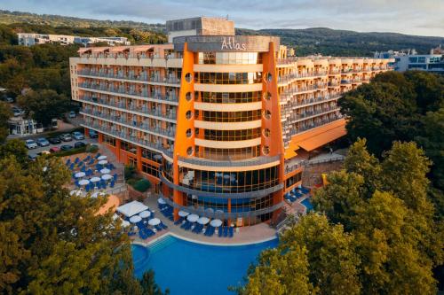 Atlas Hotel - Free Outdoor Pool and Heated Indoor Pool