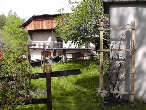 Les VIGNEAUX Hautes Alpes, Appartement 4 personnes, avec belle terrasse panoramique - Apartment - Les Vigneaux