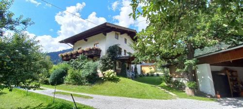 Haus Knapp FeWo Gastein in Luggau