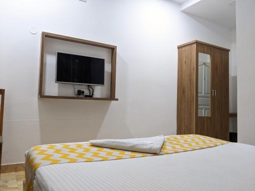 Deluxe Double Room image 6