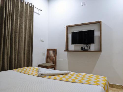 Deluxe Double Room image 7
