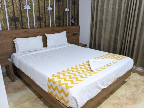 Deluxe Double Room image 1