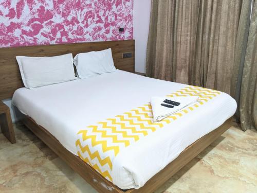 Standard Double Room image 4