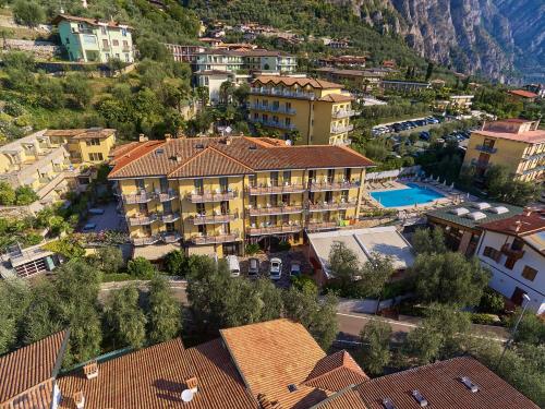 HOTEL FLORIDA - Hotel - Limone sul Garda