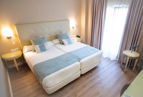 1 twin bed