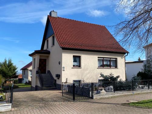 Charmantes Ferienhaus Gernrode/ Harz, Balkon, Grill, 2 Schlafzimmer