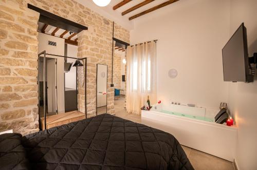 Apartamentos Loliqui centro Alicante - image 4