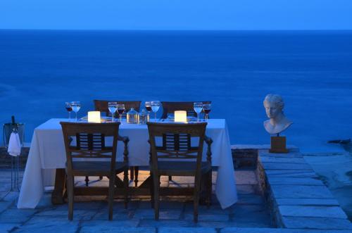 บริการและสิ่งอำนวยความสะดวก, เอเกอา บลู ไซคลาดิติก รีสอร์ต (Aegea Blue Cycladitic Resort) in แอนโดรส