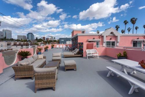 Facilities, Days Inn by Wyndham Santa Monica in Santa Monica