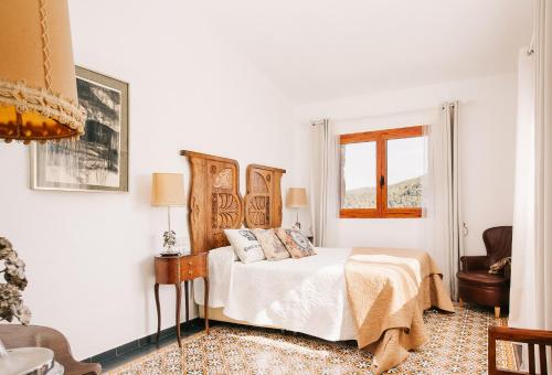 Catalunya Casas Wow! Boutique hotel converted into a private villa! in Rubio