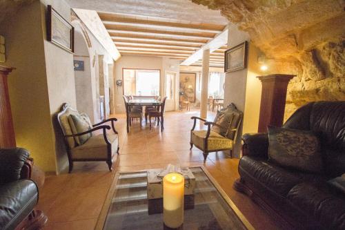 Közös társalgó / TV, Catalunya Casas Wow! Boutique hotel converted into a private villa! in Rubio