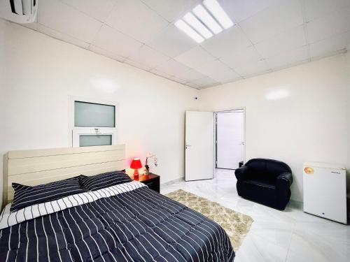 Private 2Bedroom Villa with T&B and Kitchenette near Abu Dhabi International Airport in Al Mafraq