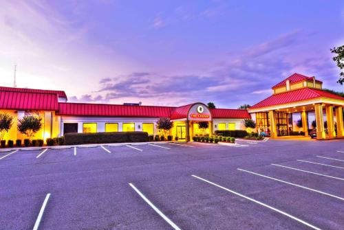 Village Inn Clemmons-Winston Salem, Trademark by Wyndham