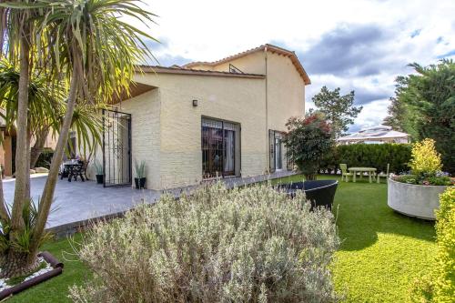 Létesítmények, Catalunya Casas Unique Costa Brava Abode with train access to BCN in Santa Coloma de Farners