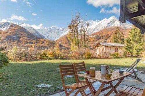 Cocoon with garden and beautiful mountain view Serre Chevalier Le Monetier-Les-Bains