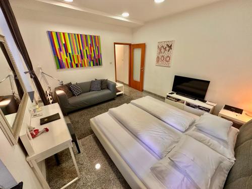 Smart Apartment - main image