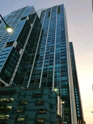 One Uptown Residences in Uptown BGC, Manila (fotografie 2)