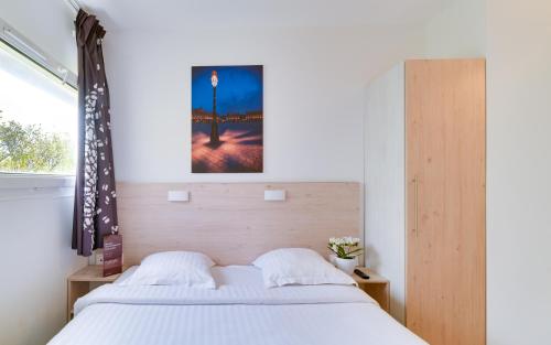 1 double bed