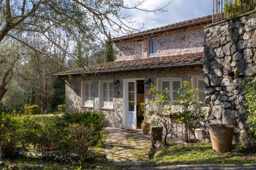  ALTIDO Terrific house with Garden and Parking in Monsagrati