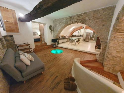  Il vecchio frantoio in Lerici