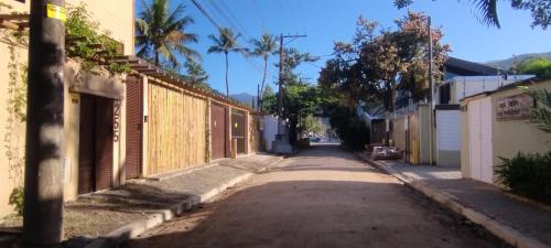 Studio e Suite no Centro de Juquehy a 200mts da praia - Varanda e Serviço de Praia --- E MAIS Ofurô - Cozinha e Estacionamento nas unidades "STUDIO" Studio e Suite no Centro de Juquehy a 200mts da praia - Varanda e Serviço de Praia --- E MAIS Ofurô - Cozinha e Estacionamento nas unidades "STUDIO"